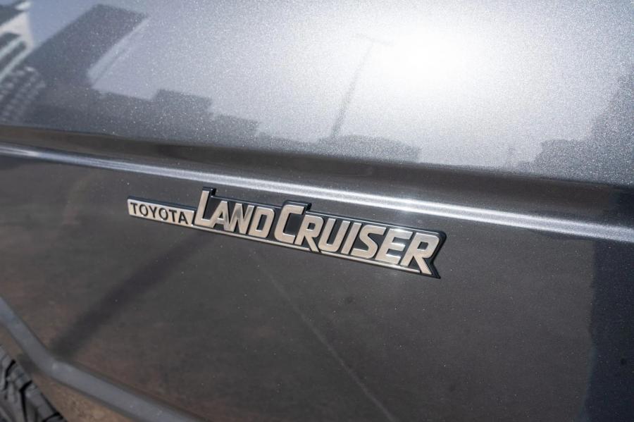 Логотип Toyota Land Cruiser (FJ62) 1988 года  (фото 64 из 164)